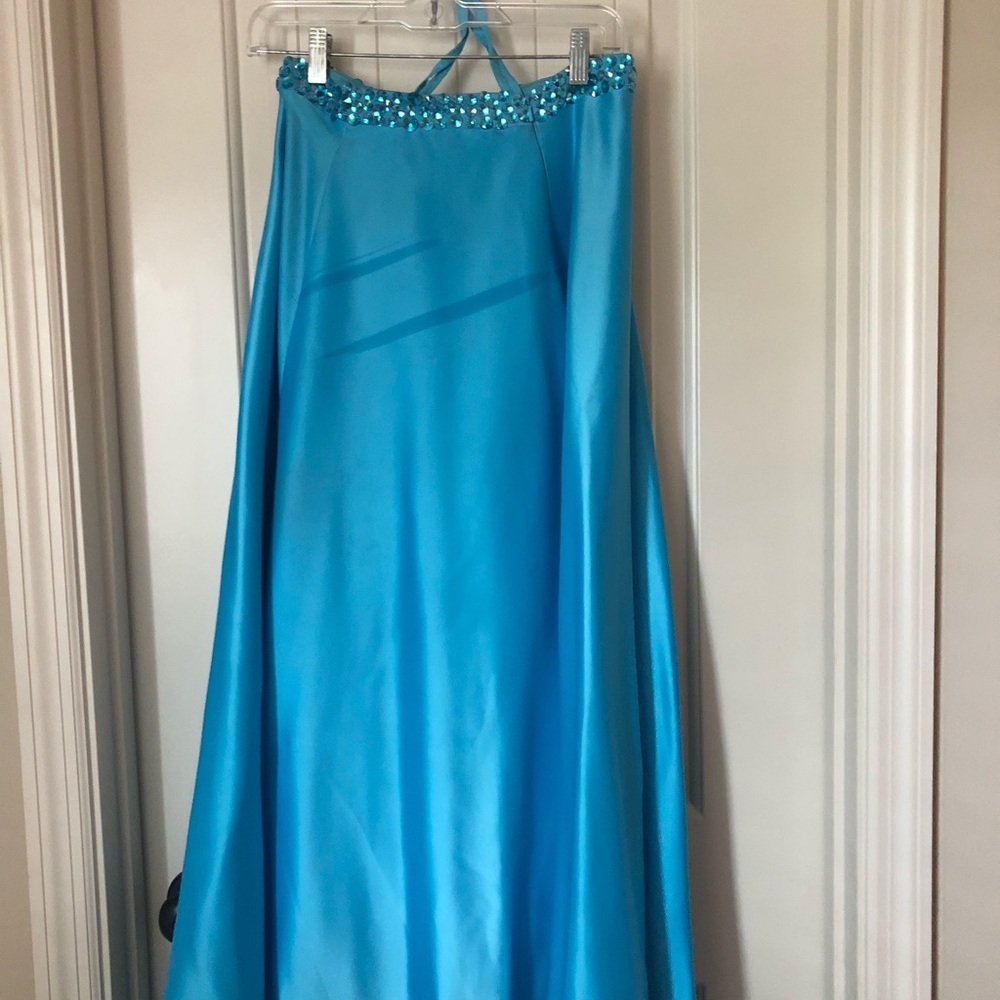 PROM DRESS - Picture 3 of 3